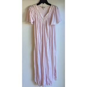 Silk Essence Women's Pink Short Sleeve Lace Neckline Nylon Nightgown Size S